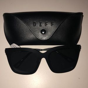 Brand new DIFF Ella Sunglasses